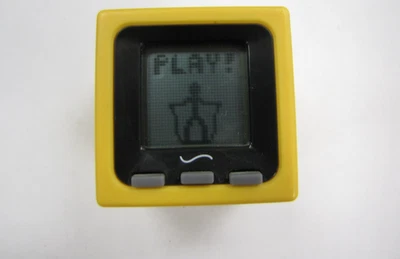 Radica Cube World Whip Series 1 Yellow 2005 Electronic Toy Game Tested & Working - Image 1 of 4