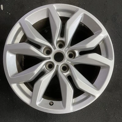 "Llanta Chevrolet Impala OEM 18"" 2016-2020 aleación de fábrica original 18x8 5712" Foto 1 de 4