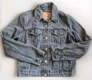 Levi's Original Trucker Jacket Women’s Size M Red label Black Distressed Denim - Picture 1 of 11