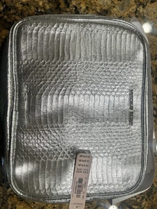 Cartera Victoria's Secret plateada nueva con etiquetas - Imagen 1 de 2