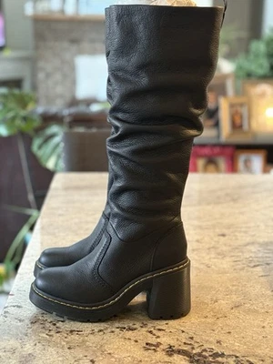 Doc Martin Women's Kasey Boot Size 9 Brand New - Image 1 of 4