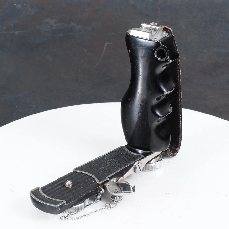 ^ Bronica Modelo C Obturador Izquierdo Liberador/Soporte Flash [EX+] Foto 1 de 3