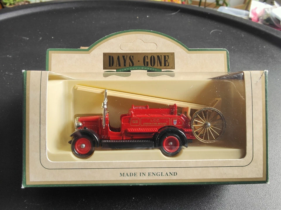 DAYS GONE 1934 DENNIS LONDON FIRE BRIGADE LCC Lledo Diecast Vintage Model 12004  - Image 1 of 1