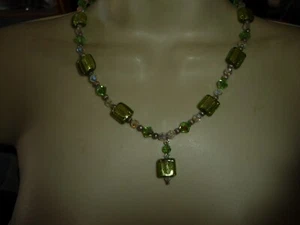 COLLAR BABERO VERDE LIMA CRISTAL DE MURANO Y CRISTAL AB CUENTAS #10/19A - Imagen 1 de 5