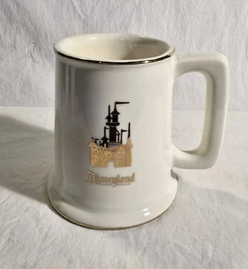 Vintage Walt Disney World Disneyland Coffee Mug Tea Cup Gold Trim - Picture 1 of 10