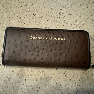 womens leather dooney and bourke wallet - Picture 1 of 4
