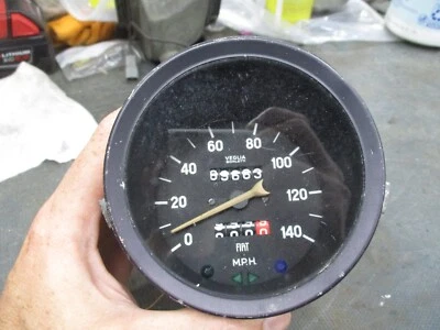 Velocímetro FIAT 124 Spider OEM Veglia Borlett 140 MPH Foto 1 de 4