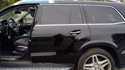 Used Rear Left Door Assembly Rear Side fits: 2015 Mercedes-benz Mercedes gl-clas Foto 1 de 4