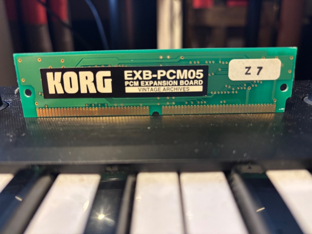 KORG TRITON STUDIO + CDRW-1 + 拡張EXB2枚 KORG TRITON STUDIO + CDRW-1 + 拡張EXB2枚 KORG TRITON STUDIO