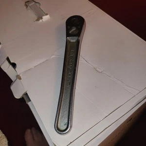 ARTÍCULO DE CALIDAD LLAVE DE TRINQUETE A PRESIÓN S-71 1/2 PULGADA FUNCIONA MUY BIEN. A - Imagen 1 de 6