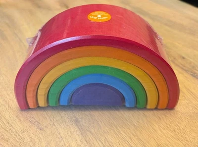NUEVO Auténtico Juguete Montessori Apilable Montessori Arco Iris Madera Mediano Grimm's Foto 1 de 3