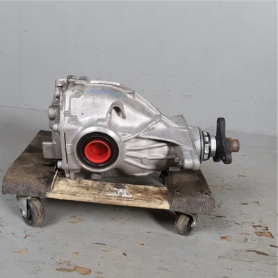 2010‑2017 BMW 535i 740i Rear Axle Differential Carrier 33107584448 OEM Used Foto 1 de 4