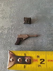 Vtg. Gun Accessory And Bag For Action Figure - Picture 1 of 7