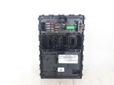 NU5T15604ECAD SCATOLA FUSIBILI FORD FIESTA VII (7° SERIE) VAN 1.0 HYBRID 12V MAN - Immagine 1 di 4