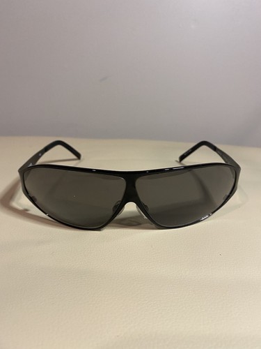 Lunettes de soleil vintage Hugo Boss enveloppantes fabriquées au Japon HB5783