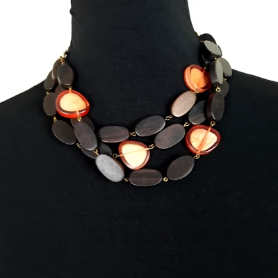 Colar Cold Water Creek fio triplo aparência madeira contas planas Lucite outono boho - Imagem 1 de 4