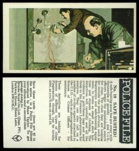 Safe Busted #19 Police File 1977 Brooke Bond Card - Picture 1 of 1