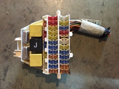 95 96 97 1995 1996 1997 Volvo 960 interior caja de fusibles bajo tablero Foto 1 de 4