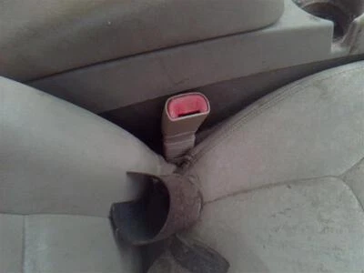 Used Front Right Seat Belt Front fits: 2002 Mercury Sable bench seat passenger b Foto 1 de 4