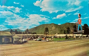 Flagstaff AZ   "Sentry Hiway House”  Postcard  Arizona - Picture 1 of 2