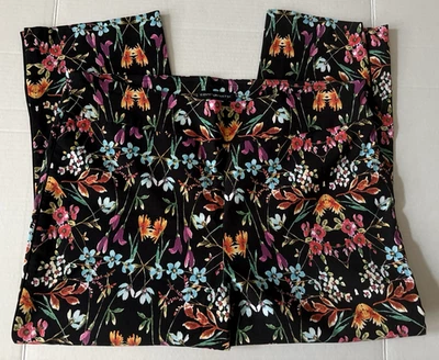 Pantalones cortos o capris florales multicolores elásticos para mujer talla 16 de Counterparts Foto 1 de 4