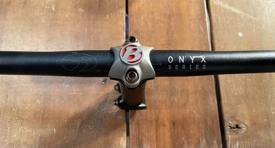 Bontrager Race Lite  1-1/8"  A1Stem 25.4mm 7° Rise 120mm & ONYX SERIES Bar COMBO - Image 1 of 4