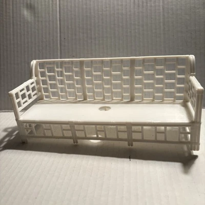 Vintage 1985 Barbie Doll PATIO Furniture Rattan Couch MULTI-TOYS CORP - Image 1 of 4