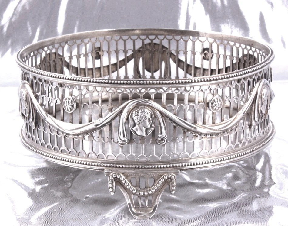 SPLENDIDE CENTRE DE TABLE DU XVIII SIECLE -ARGENT MASSIF 1774 EPOQUE GEORGE III - Photo 1/4