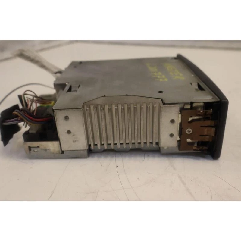 RADIO FÜR RENAULT MASTER (03-10) 2.5 DCI COM.4P/D/2463CC. 2003 - Bild 1 von 4