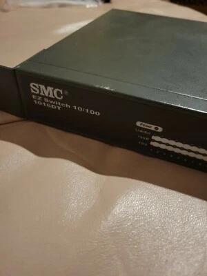 SMC 1016DT, EZ Switch 16 Port 10/100  Network Switch, (EZNET-16SW) Pre-Owned - Image 1 of 3