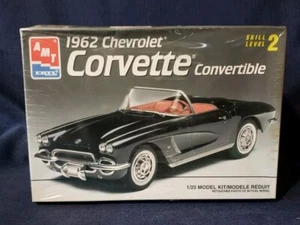 AMT ERTL 1962 Chevrolet Corvette Cabrio 1:25 kit modellino non assemblato sigillato - Foto 1 di 6