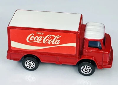 1973 CORGI JUNIORS COCA COLA #87 DELIVERY TRUCK LEYLAND TERRIER WHITE TOP!! - Image 1 of 4