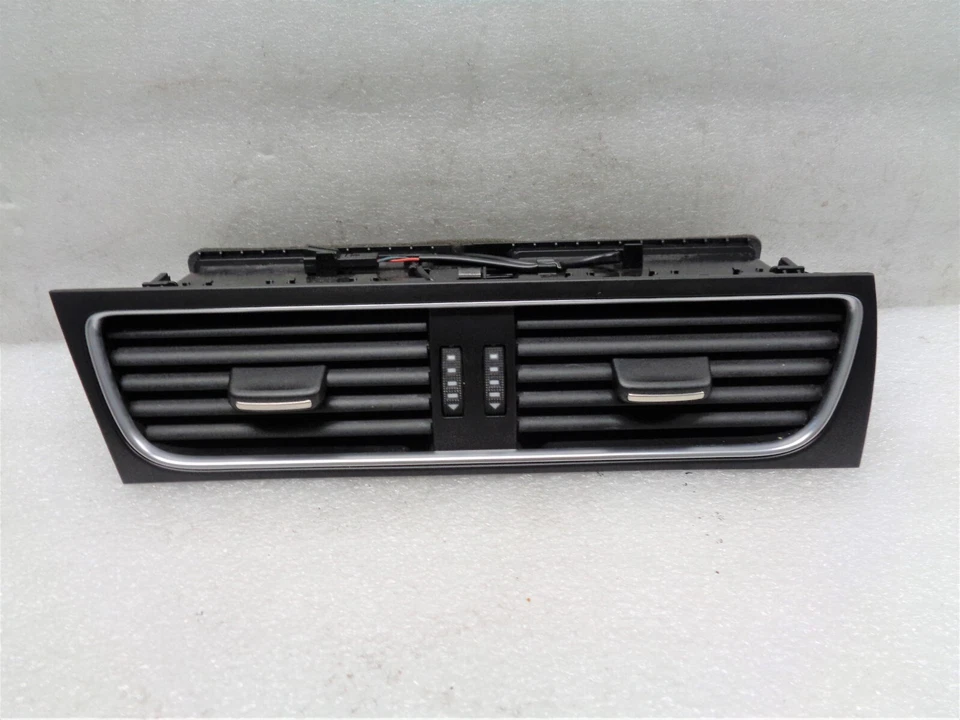 2009-2012 Audi A4 Quattro painel central ventilação de ar CA 8T1820951C FABRICANTE DE EQUIPAMENTO ORIGINAL AK220674 - Imagem 1 de 4