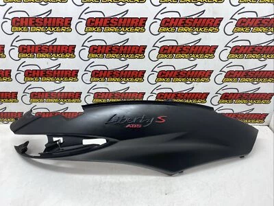 ♻️ Panel carenado trasero derecho Piaggio Liberty 125 S Eu5 Abs 2021 - 2023 ♻️ Foto 1 de 4