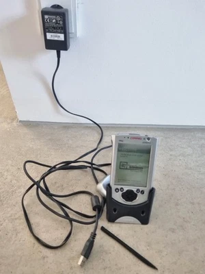 Compaq iPAQ Model 3130 - nur mit Netzteil funktionsfähig - guter Zustand - Bild 1 von 4