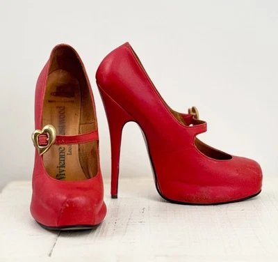 VIVIENNE WESTWOOD 1994 CAFE SOCIETY Foto 1 de 4