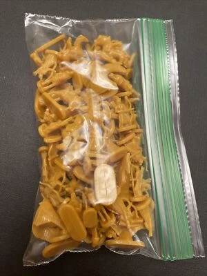 Lord of the Rings Trilogy Risk Yellow Army Replacement Board Game Parts 2003 - Image 1 of 2