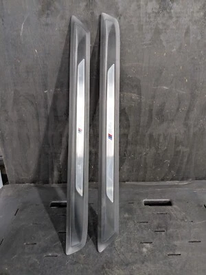 15-20 BMW F82 M4 CUPÉ UMBRAL PUERTA MOLDURA PAR IZQUIERDA DERECHA FABRICANTE DE EQUIPOS ORIGINALES *Nota Foto 1 de 4