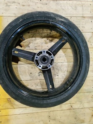 2001-2005 SUZUKI GSXR 600 750 2001-2004 GSXR 1000 OEM RODA DIANTEIRA COM PNEU DANIFICADO - Imagem 1 de 4