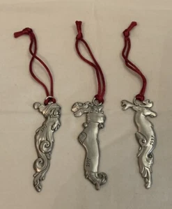 3 Vintage Pewter 3” 1997 Christmas Ornaments Santa Clause & Reindeer& Stocking - Bild 1 von 11
