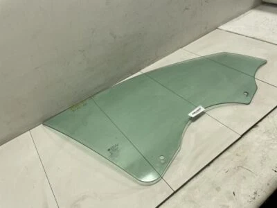 Chevrolet Malibu LTZ 2014 2016 puerta delantera derecha vidrio templado OEM+ Foto 1 de 4