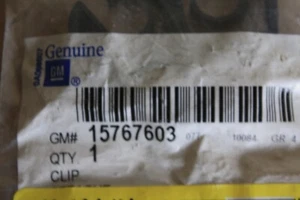 GM 15767603 LÍNEA RETENEDOR DIÉSEL 2009-2010 SILVERADO 2500/3500, SIERRA 2500/3500 - Imagen 1 de 2