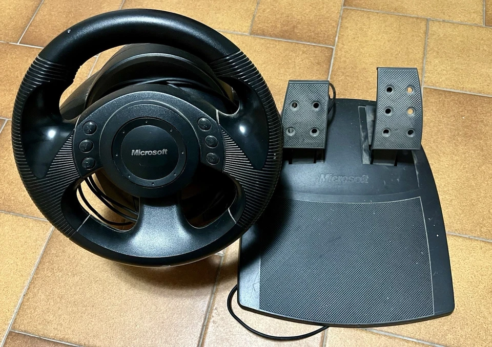 Microsoft Sidewinder Precision Racing Wheel 1.0 USB - Pedals - Immagine 1 di 4
