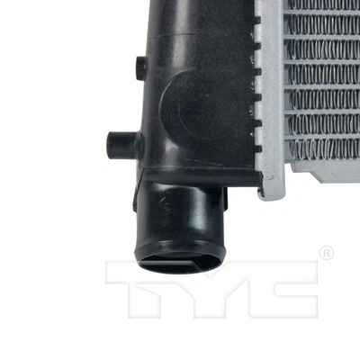 Conjunto de radiador TYC 2400 para 00-04 Volvo S40 V40 - Imagem 1 de 4