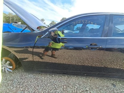 (LOCAL PICKUP ONLY) Driver Left Front Door 4 Door Sedan Fits 09-13 INFINITI G37  - Image 1 of 4