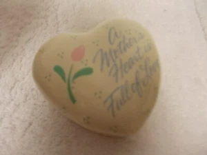 Vintage A Mothers Heart Is Full Of Love Lidded Porcelain Trinket Dish Box - Picture 1 of 4