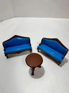 1980 Mattel The Littles Doll House Furniture Metal 2 Blue/ Brown Sofa + Table - Picture 1 of 5