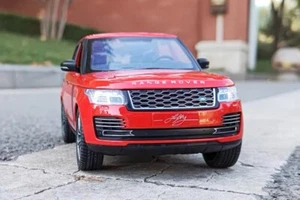 1:24 Range Rover Alloy Diecast Model Car – Red, Pull Back, Realistic Interior - Picture 1 of 5