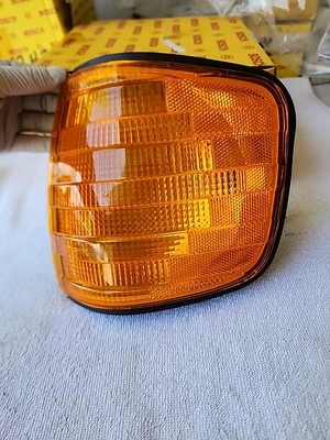 SINAL DE SETA ESQUERDO BOSCH PARA MERCEDES-BENZ  - Imagem 1 de 2