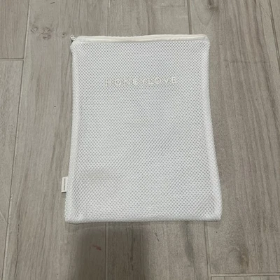Honeylove Mesh Laundry Bag with Zipper Beige Intimates Lingerie Bra Undies 12x9. - Image 1 of 4